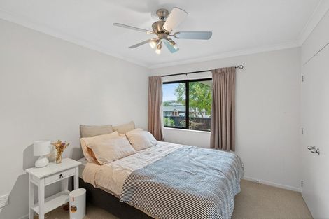 Photo of property in 18 Discovery Avenue, Welcome Bay, Tauranga, 3112