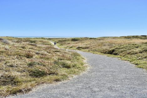 Photo of property in 18 Beachview Grove, Peka Peka, Waikanae, 5391