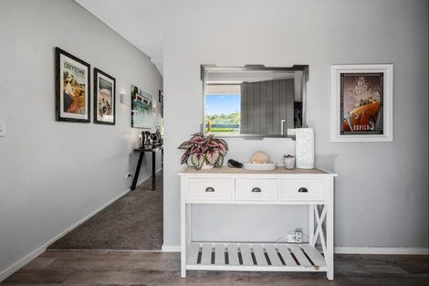 Photo of property in 17 Pukeko Way, Kinloch, Taupo, 3377