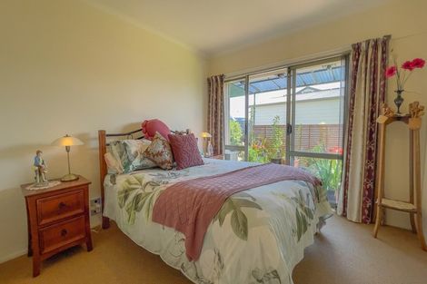 Photo of property in 41 Darlington Street, Ngatea, 3503