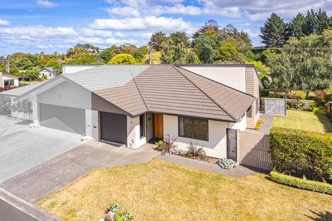 Photo of property in Caversham Park, 2/29 Caversham Road, Westmere, Whanganui, 4501