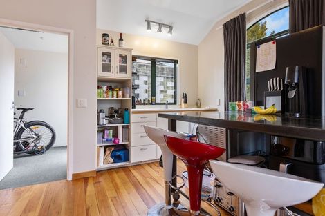 Photo of property in 68 Whiteley Street, Moturoa, New Plymouth, 4310