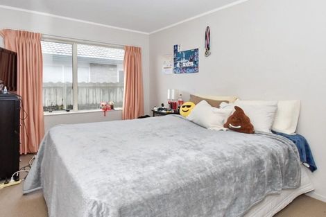 Photo of property in 18 Elderberry Road, Burswood, Auckland, 2013