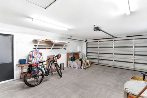 Photo of property in 68 Feist Street, Carterton, 5713