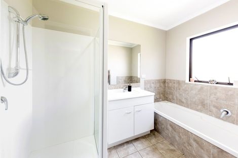 Photo of property in 48 Tamure Place, Ruakaka, 0116