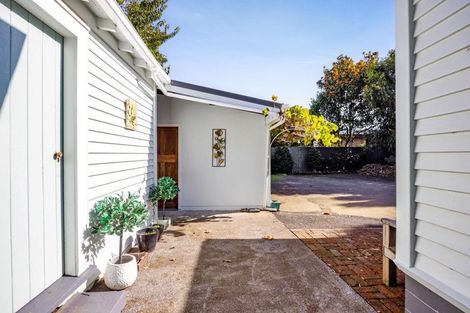 Photo of property in 16 Fairfield Road, Hawera, 4610