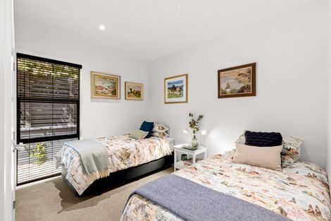 Photo of property in 54 Falconer Rise, Jacks Point, Queenstown, 9371