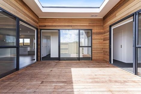 Photo of property in 51 Awatira Drive, Papamoa Beach, Papamoa, 3118