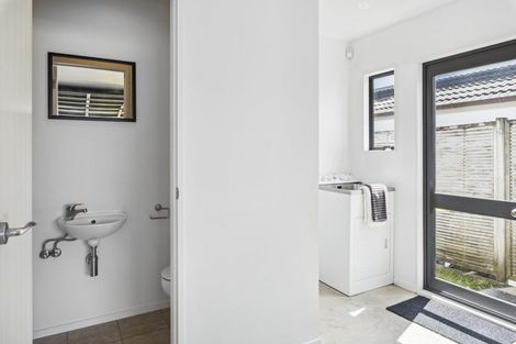 Photo of property in 9/64 Schnapper Rock Road, Schnapper Rock, Auckland, 0632