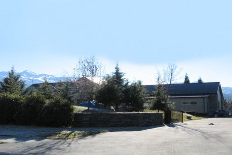 Photo of property in 16 Wellswood Way, Lower Shotover, Queenstown, 9371