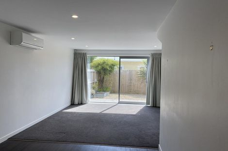 Photo of property in 3/2 Stone Street, Miramar, Wellington, 6022