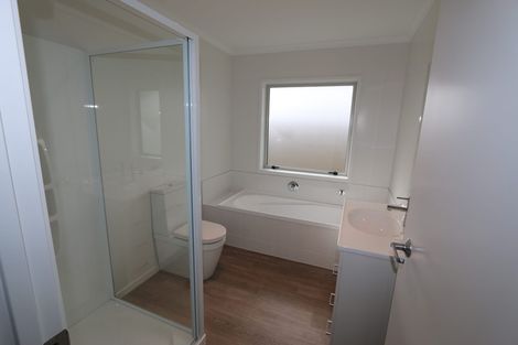 Photo of property in 15 Kennedy Lane, Hamilton East, Hamilton, 3216