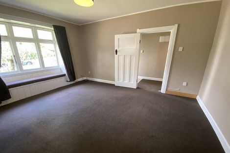 Photo of property in 27 Milverton Avenue, Hokowhitu, Palmerston North, 4410
