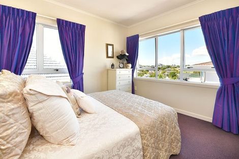 Photo of property in 1/42 Sunrise Avenue, Mairangi Bay, Auckland, 0630