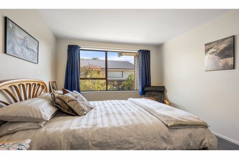 Photo of property in 32b Laing Crescent, Heathcote Valley, Christchurch, 8022