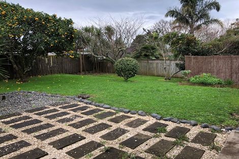Photo of property in 43 Meadway, Sunnyhills, Auckland, 2010