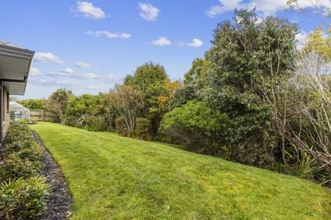 Photo of property in 29 Johnstone Drive, Fitzherbert, Palmerston North, 4410
