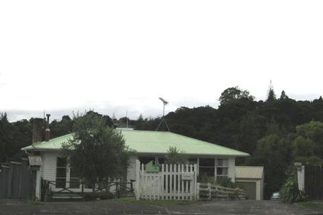 Photo of property in 1/5 Fuchsia Place, Birkdale, Auckland, 0626