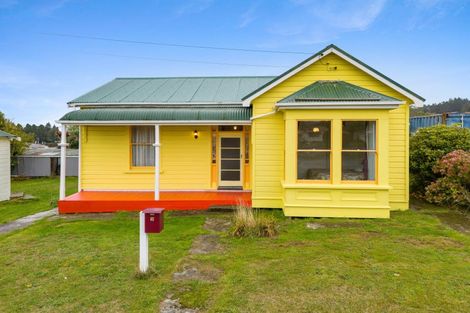 Photo of property in 9 Wyre Street, Kaitangata, 9210