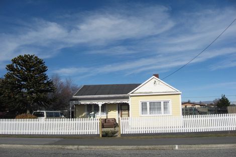 Photo of property in 56 Caulfeild Street, Ranfurly, 9332