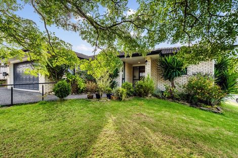 Photo of property in 17 Ruze Vida Drive, Massey, Auckland, 0614