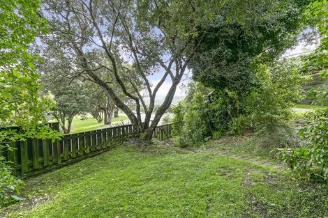 Photo of property in 18 Cassley Crescent, Papakowhai, Porirua, 5024