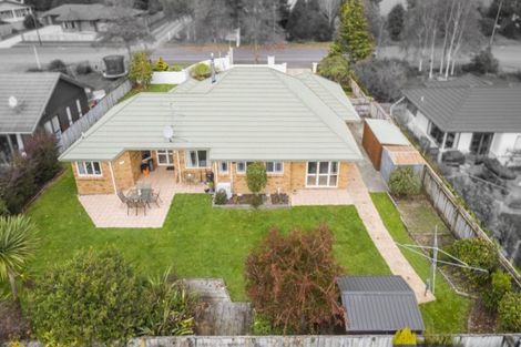 Photo of property in 4 Emerald Hill Drive, Birchville, Upper Hutt, 5018