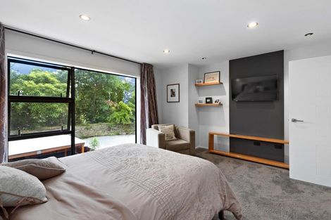 Photo of property in 289 Riverbank Road, Wanaka, 9382