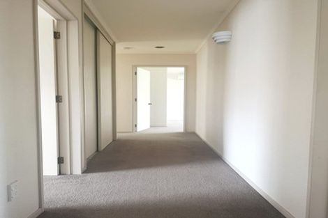 Photo of property in 24 Travers Place, Northpark, Auckland, 2013
