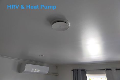 Photo of property in 31 Pooks Road, Ranui, Auckland, 0612