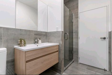 Photo of property in 2 Te Aparangi Road, Papakura, 2110