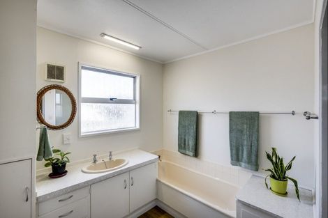 Photo of property in 16a Rata Street, Taradale, Napier, 4112