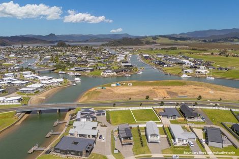 Photo of property in 8 Norma Way, Whitianga, 3510
