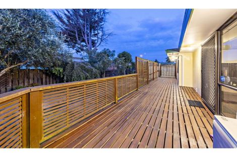 Photo of property in 18 Horlicks Place, Randwick Park, Auckland, 2105