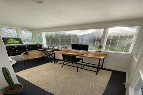 Photo of property in 1/48 Titirangi Road, New Lynn, Auckland, 0600