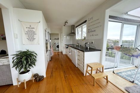 Photo of property in 6 Cypress Place, Sunnynook, Auckland, 0620