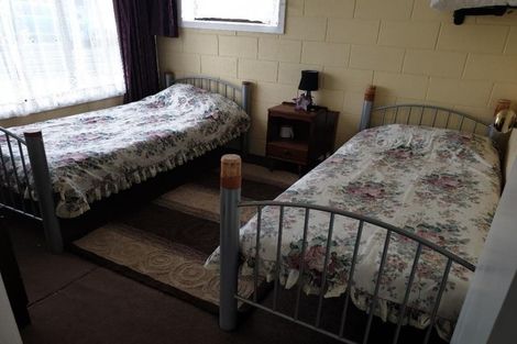 Photo of property in 38 Okiwa Terrace, Waiinu Beach, Whanganui, 4588