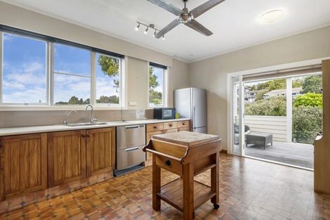 Photo of property in 23 Gretel Place, Hillcrest, Auckland, 0627