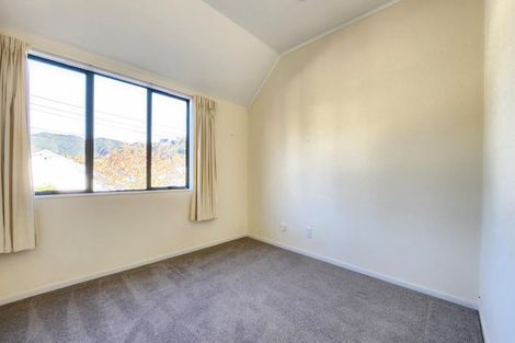 Photo of property in 6 Eagle Street, Karori, Wellington, 6012