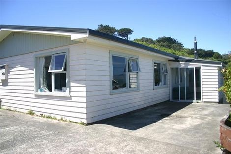 Photo of property in 1 Flint Way, Northland, Wellington, 6012