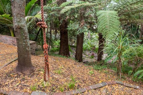 Photo of property in 12 Minerva Terrace, Cockle Bay, Auckland, 2014