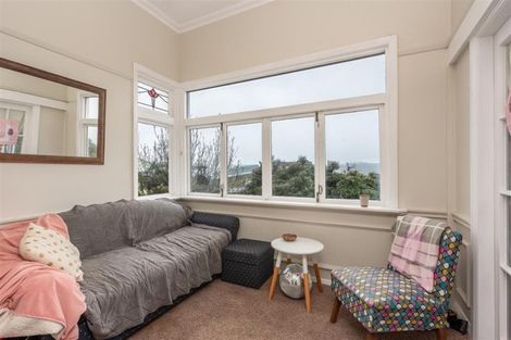 Photo of property in 80 Kelburn Parade, Kelburn, Wellington, 6012
