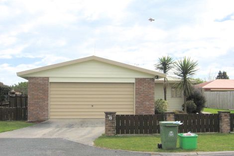 Photo of property in 15 Crisp Drive, Papamoa Beach, Papamoa, 3118