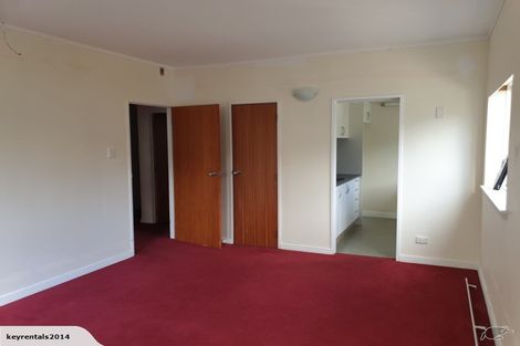 Photo of property in Hobson Court Flats, 11/70 Hobson Street, Thorndon, Wellington, 6011
