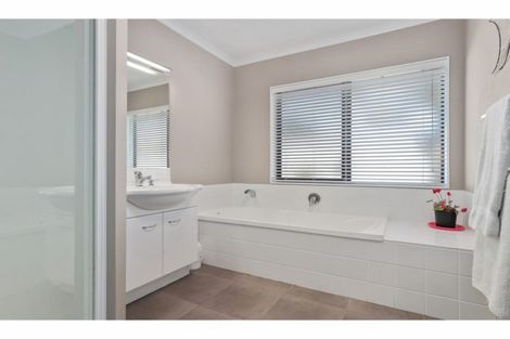 Photo of property in 22 Vogel Place, Te Aroha, 3320