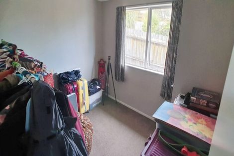 Photo of property in 148a Aviemore Drive, Highland Park, Auckland, 2010