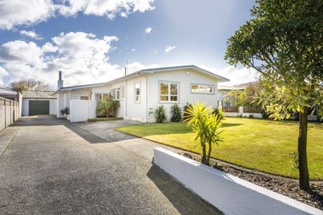Photo of property in 11 Anakiwa Street, Kelvin Grove, Palmerston North, 4414
