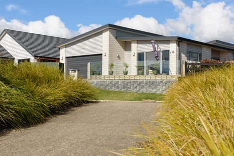 Photo of property in 4 Benmore Crescent, Pyes Pa, Tauranga, 3112