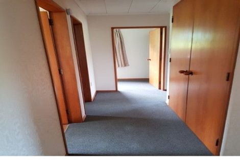 Photo of property in 37 Postgate Drive, Whitby, Porirua, 5024