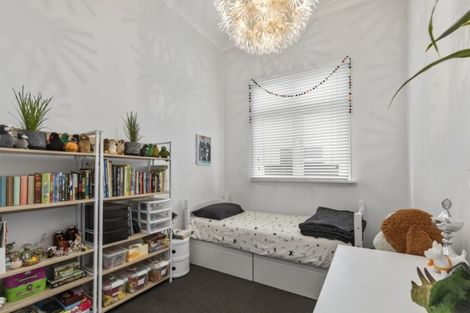 Photo of property in 39 Queen Street, Petone, Lower Hutt, 5012